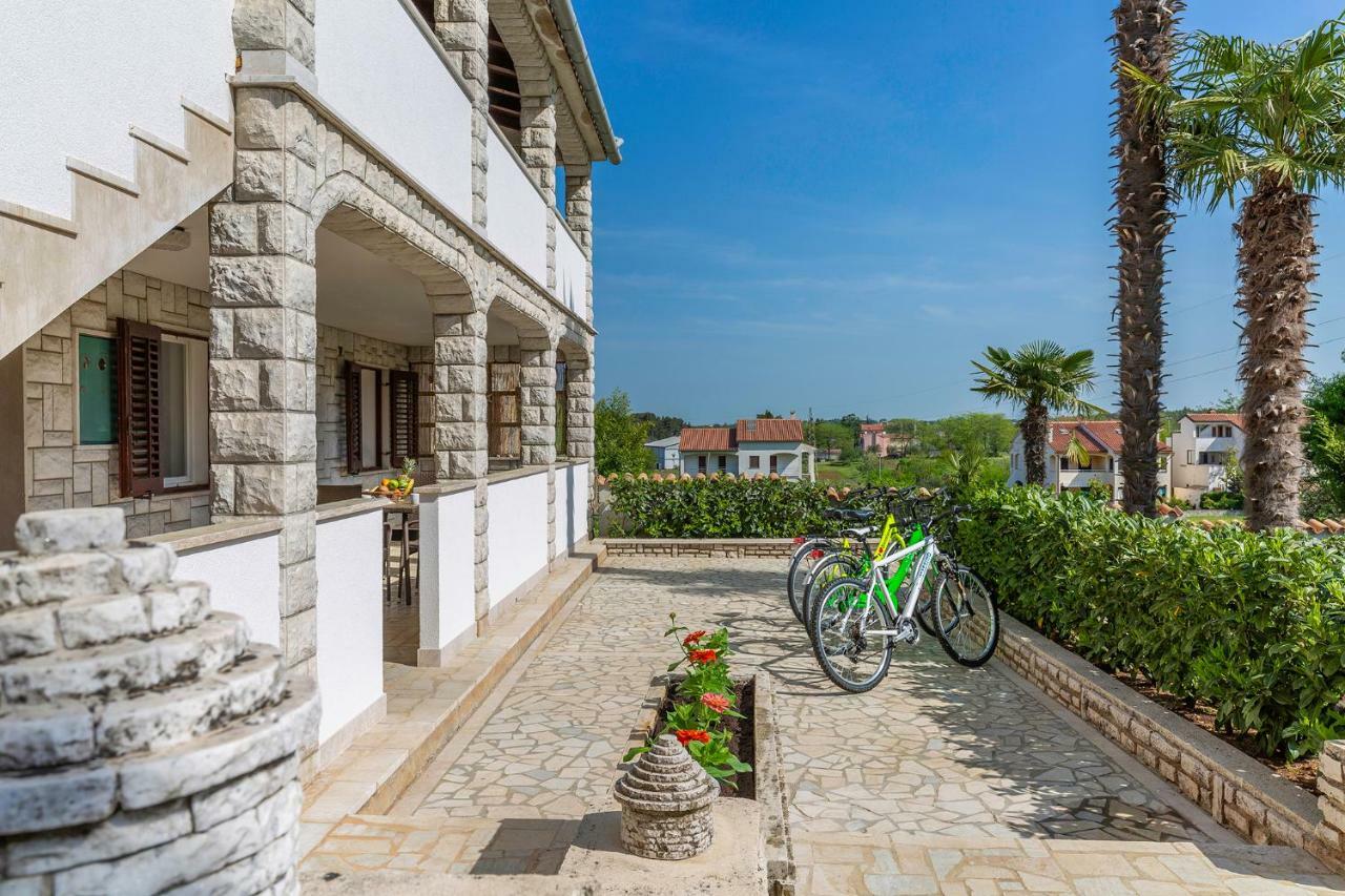 Apartments Rita Пореч Екстериор снимка